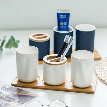 WSHYUFEI Nordic jednoduché keramické umývanie nastaviť kúpeľňa štyri kusy kefka držiteľ Pár ústna voda cup zásobník svadobný dar